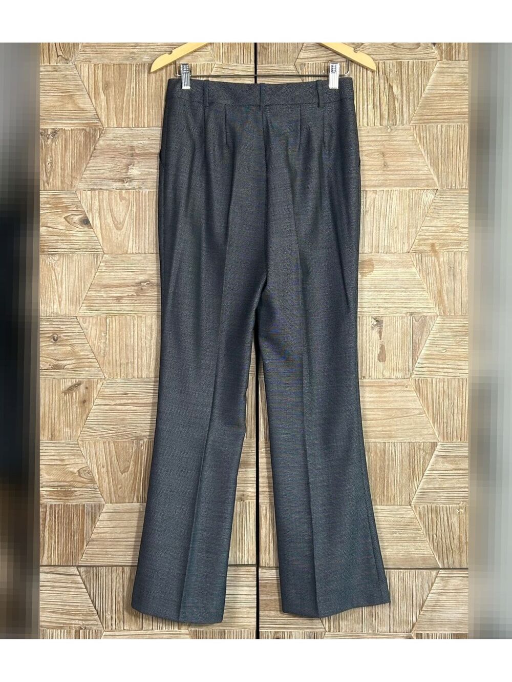 St. John Corporate Chic Gray Tailored Dress Pants Size 4 Classic Minimalist - Picture 3 of 7